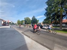 Výlet na bicykloch 2022 - dekoratívna grafika